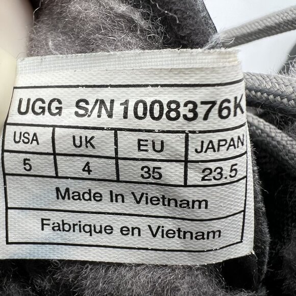 UGG Kids Butte II Back Gray Country Camo Boot Size 5 Waterproof Lace-Up Boots - Picture 13 of 14